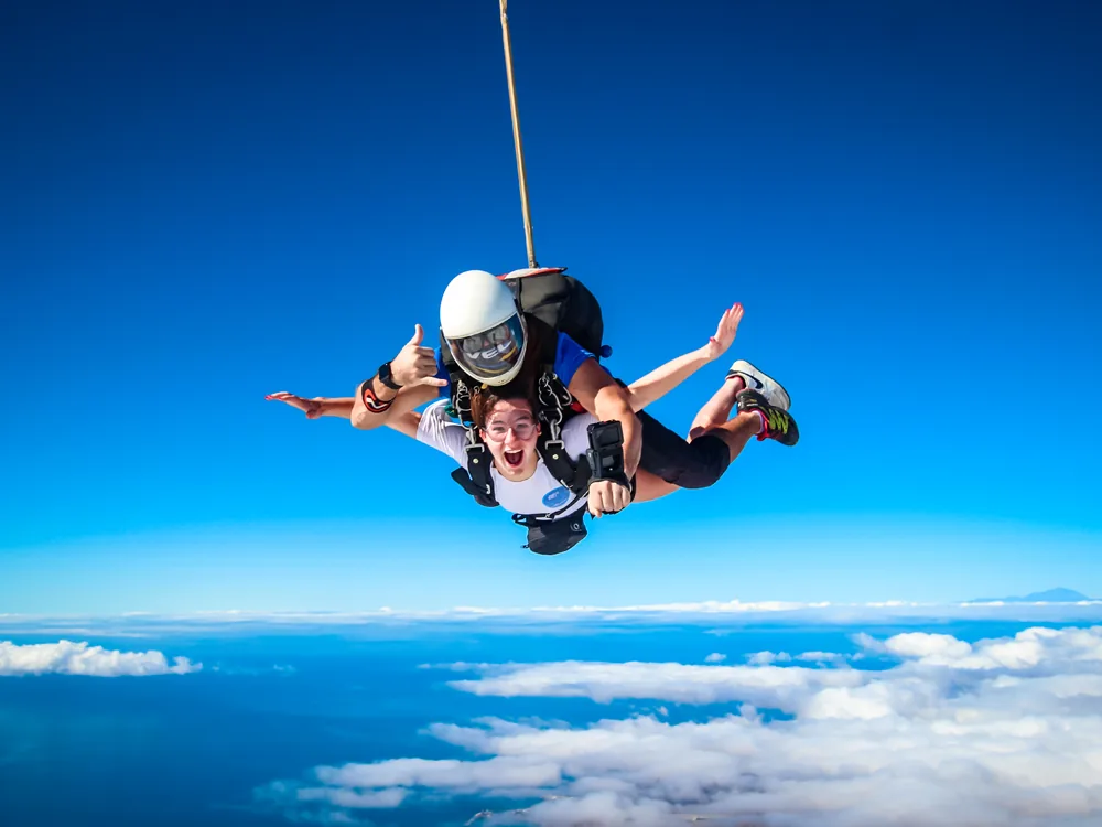 Salto en paracaídas tándem sobre Gran Canaria
