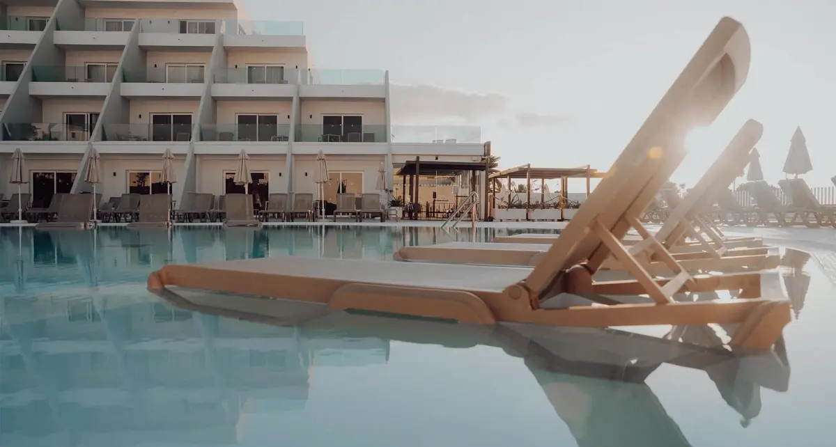 Pool of the Radisson Blu Resort Lanzarote at sunset