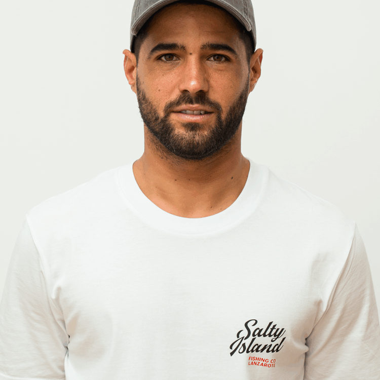 Camiseta icónica de Salty Island Brand